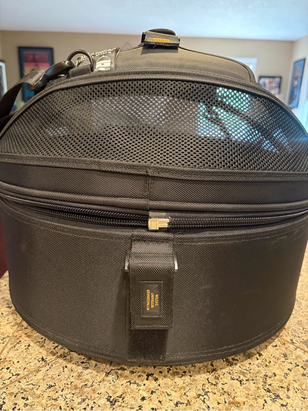 Sleepy Pod Pet Carrier Mobile Pet Bed Black with Shoulder Strap 17x14 - Picture 4 of 16